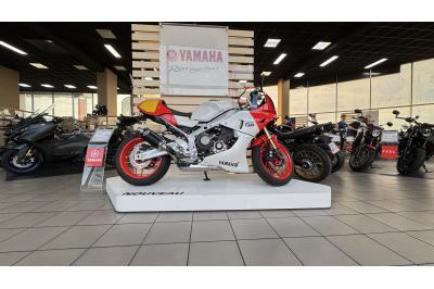 YAMAHA XSR 900 GP
