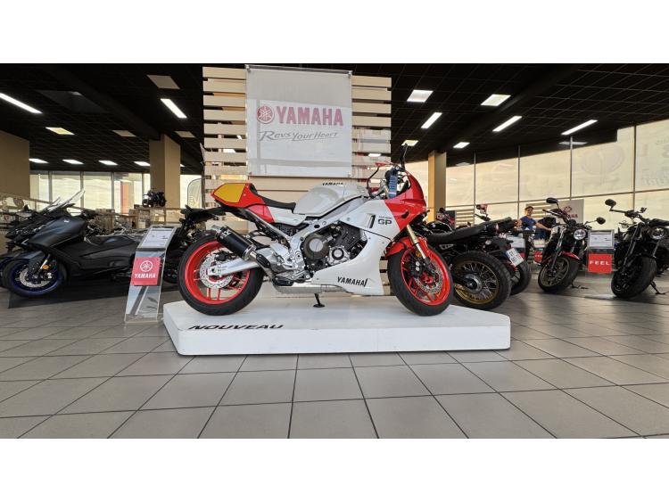 YAMAHA XSR 900 GP