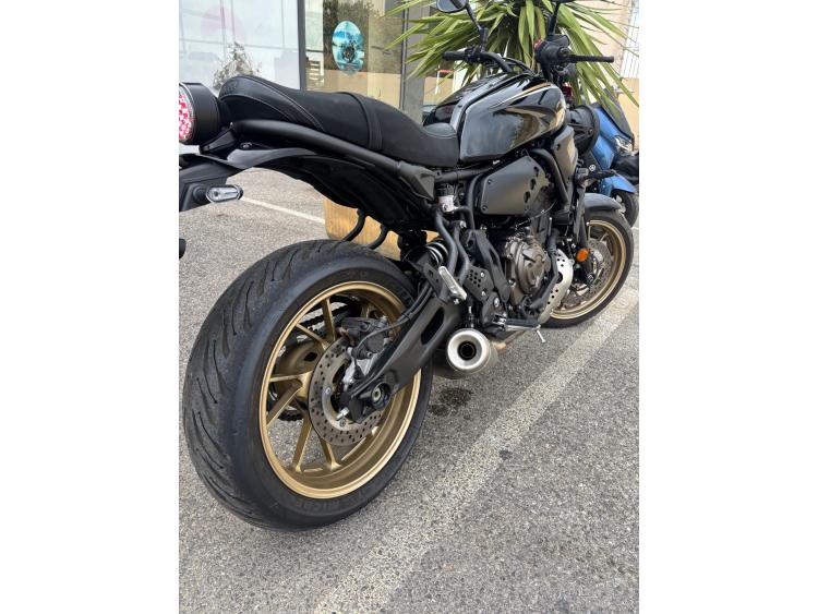 YAMAHA XSR 700