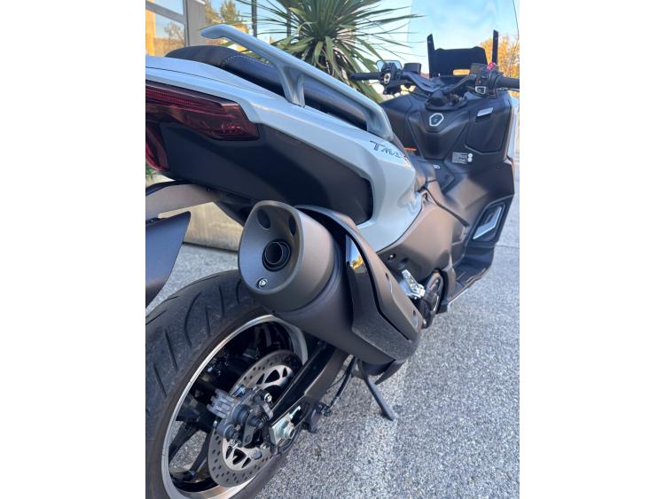 YAMAHA XP T-MAX 560 TECH MAX