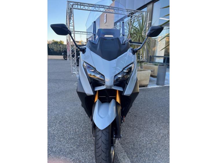 YAMAHA XP T-MAX 560 TECH MAX