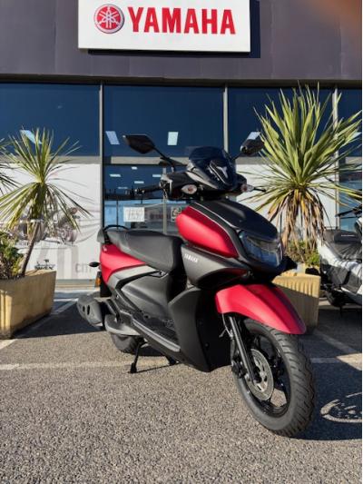 YAMAHA RayZR 125