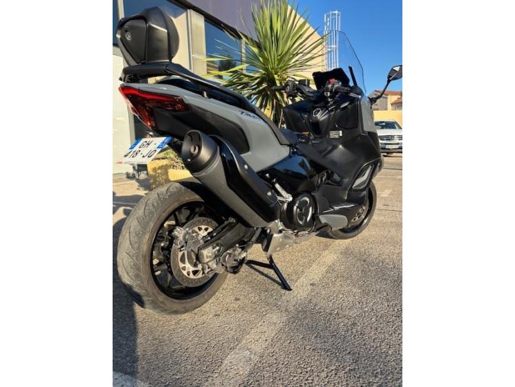 YAMAHA XP T-MAX 560 TECH MAX