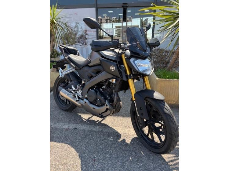 YAMAHA MT-125