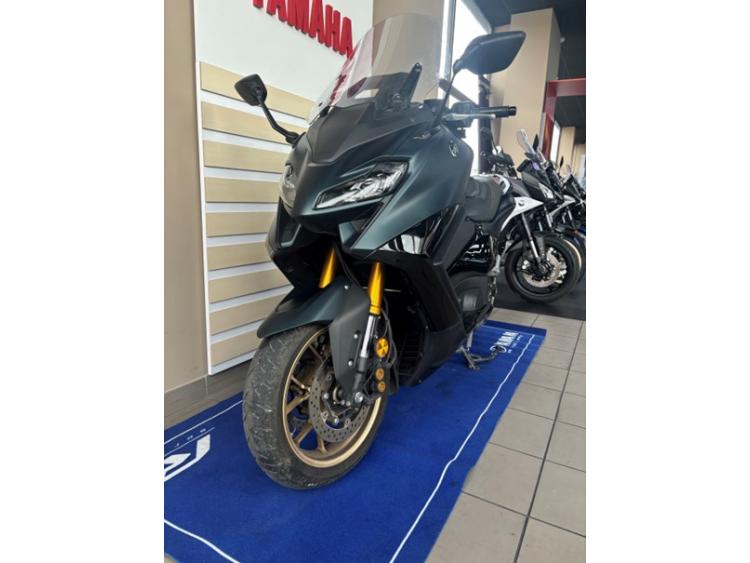 YAMAHA XP T-MAX 560 TECH MAX