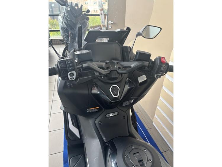 YAMAHA XP T-MAX 560 TECH MAX